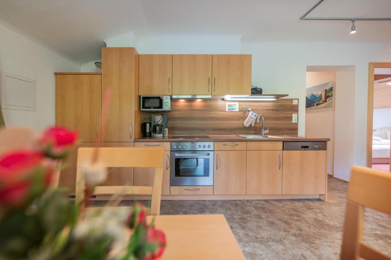 Апартаменты Haus Rosmarie Нойштифт-им-Штубайталь Экстерьер фото